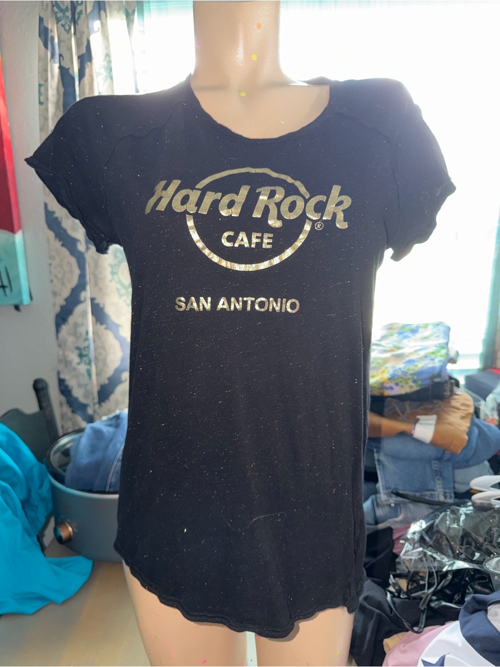 Hard Rock Cafe Black Tee with Gold Logo